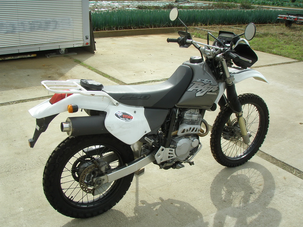 Купить мотоцикл Honda XR Baja 2002 фото 7